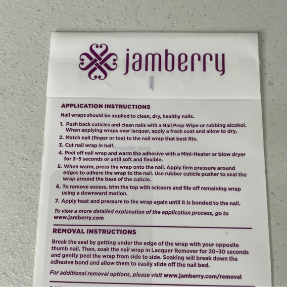 Jamberry Juniors Strawberry Fields Full Sheet Nail Wraps - Picture 6 of 8